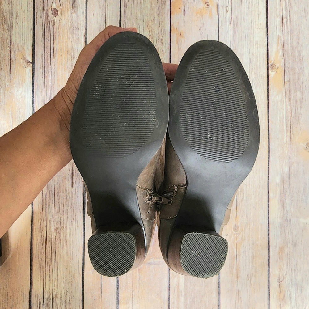 Madden Girl Ankle Booties Size 10M - Picture 9 of 9